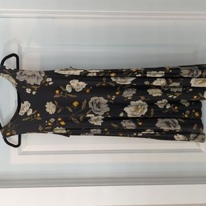Old Navy Floral Dress size L